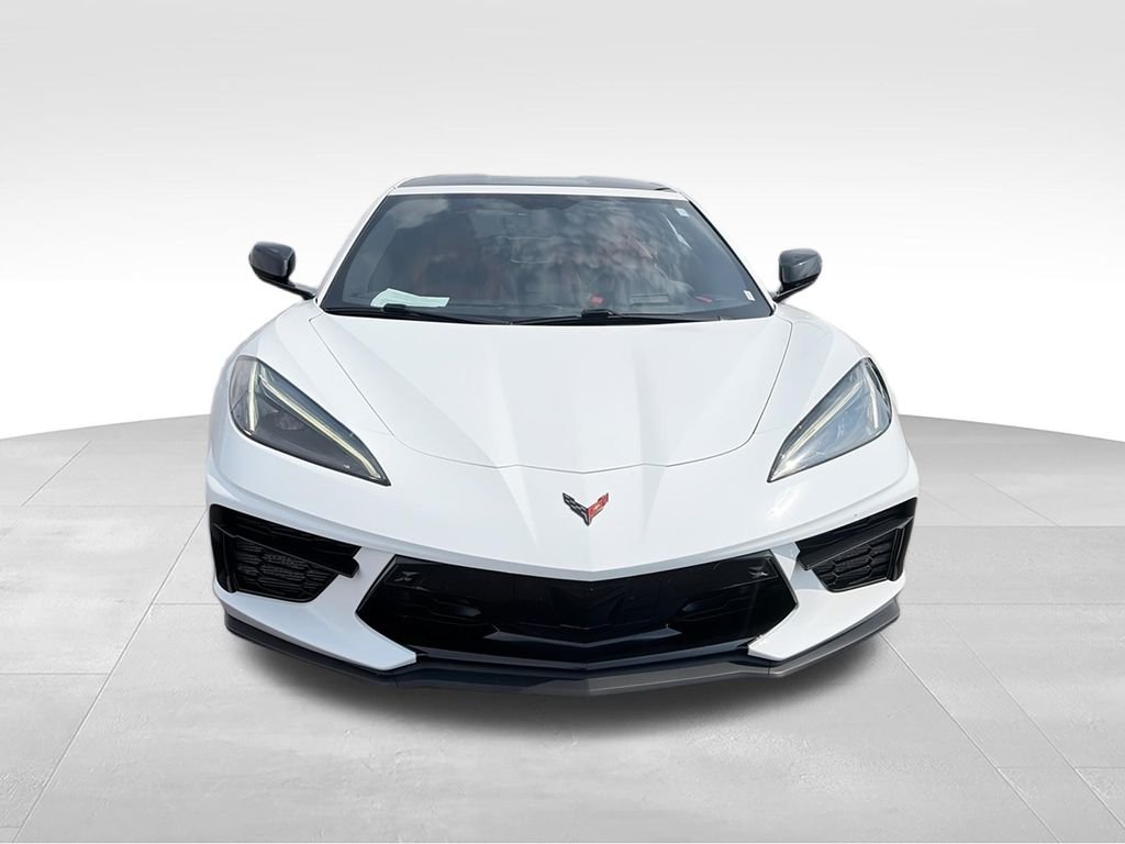 Used 2020 White Chevrolet Stingray image 3