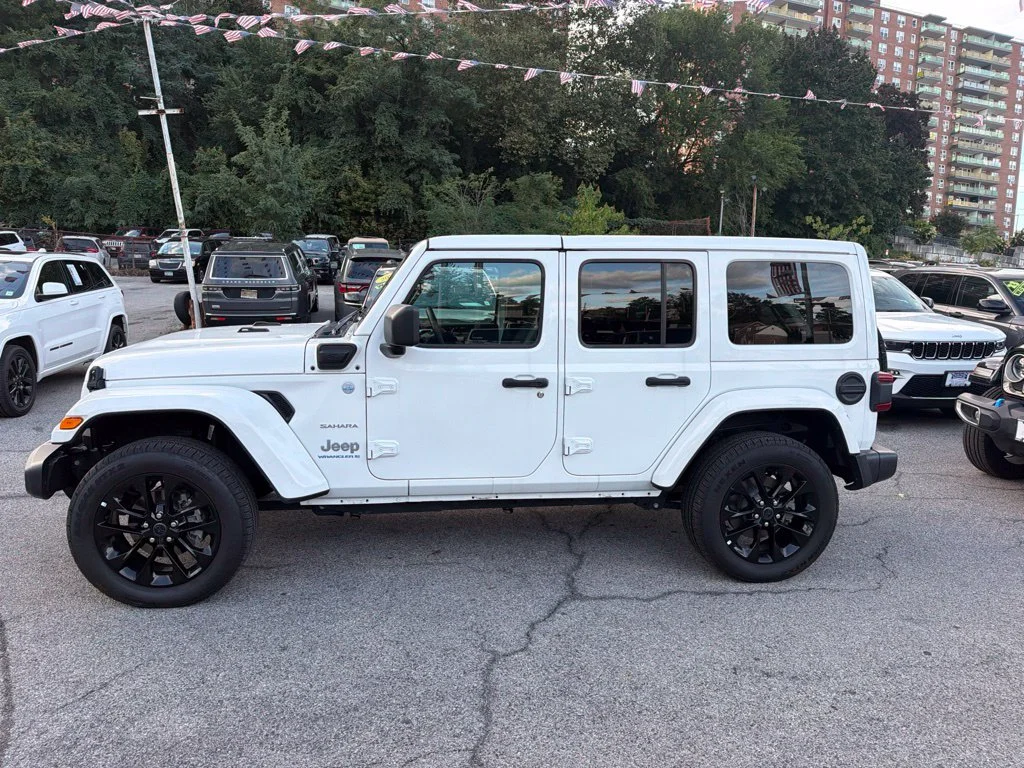 Used 2024 White Jeep Sahara 4xe image 3