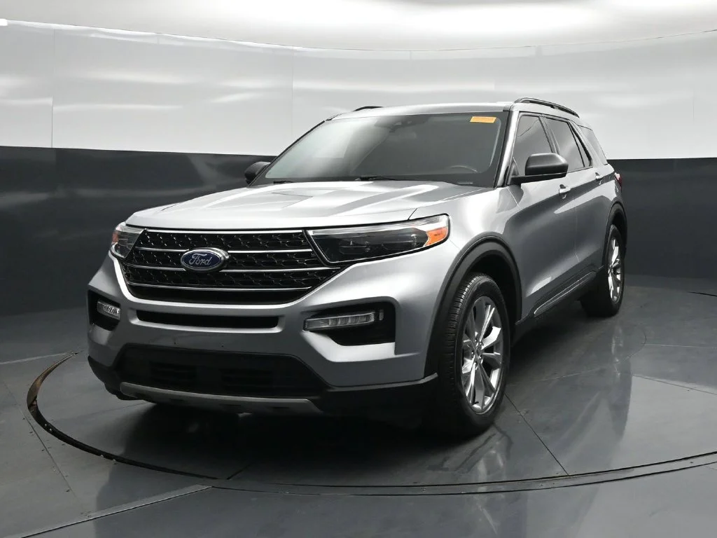 Used 2021 Silver Ford XLT image 50