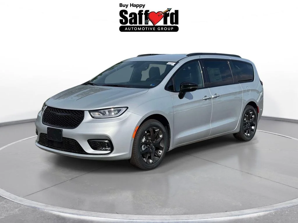 2026 Chrysler Pacifica Select's photo