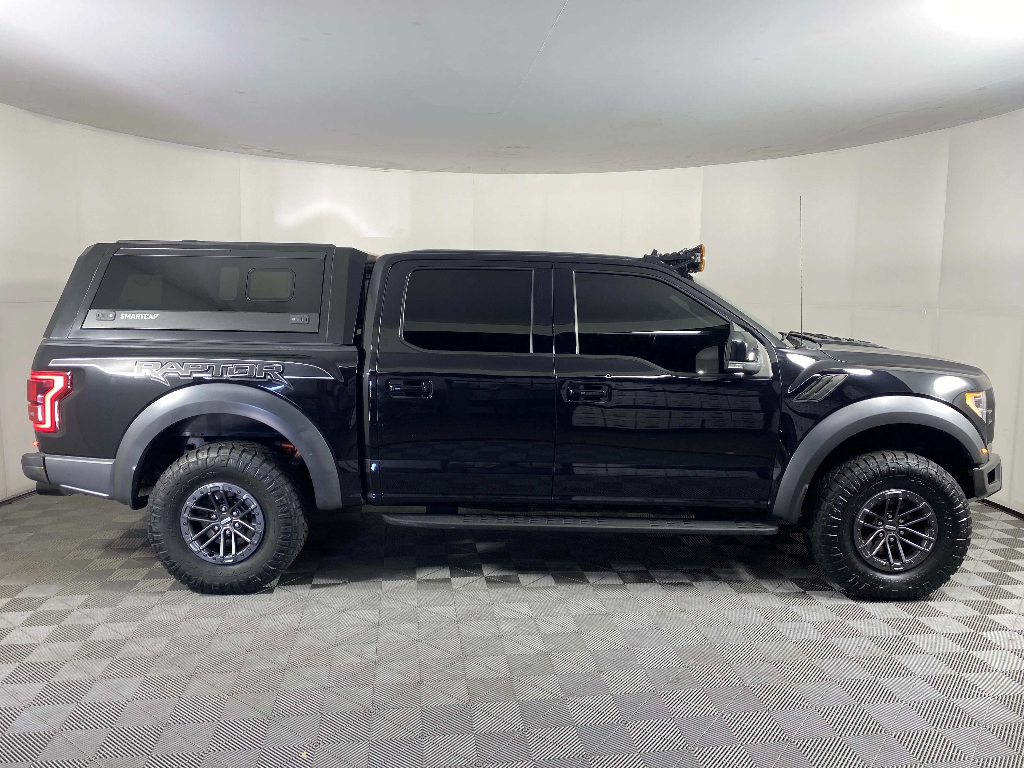 Used 2019 Black Metallic Ford Raptor image 7