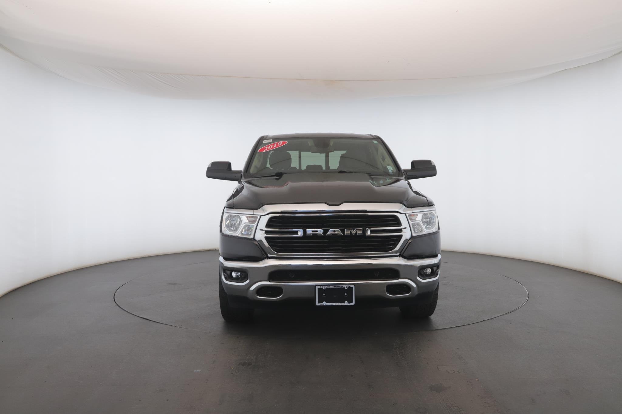 Used 2019 Diamond Black Crystal Pearlcoat Ram Big Horn 4x4 Crew Cab 5
