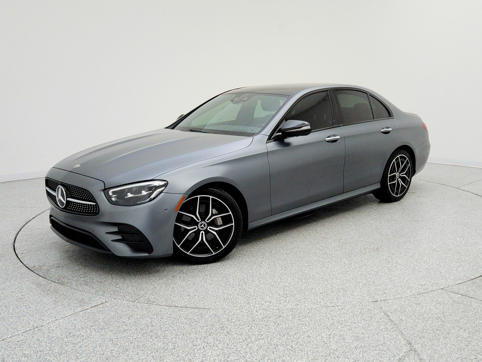 2022 Mercedes-Benz E-Class E350's photo