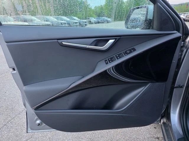 New 2026 Steel Gray Kia Wind image 25