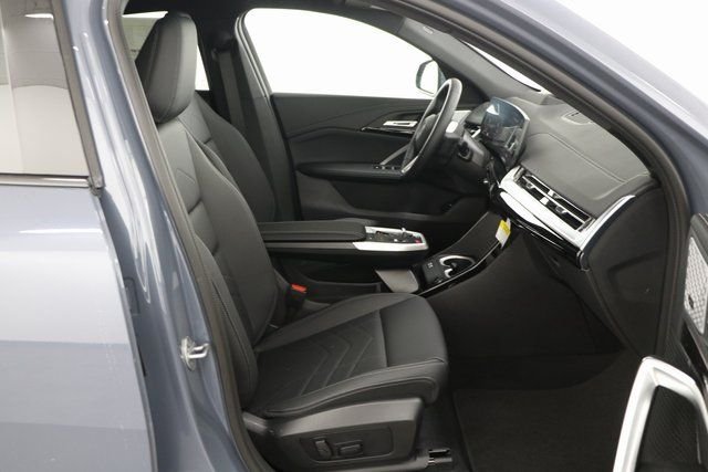 2025 BMW X2 28i - Photo 31
