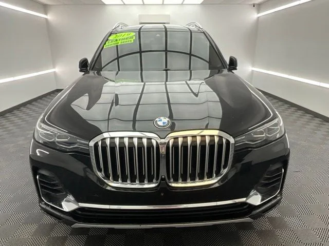 Used 2019 Black BMW xDrive40i image 2