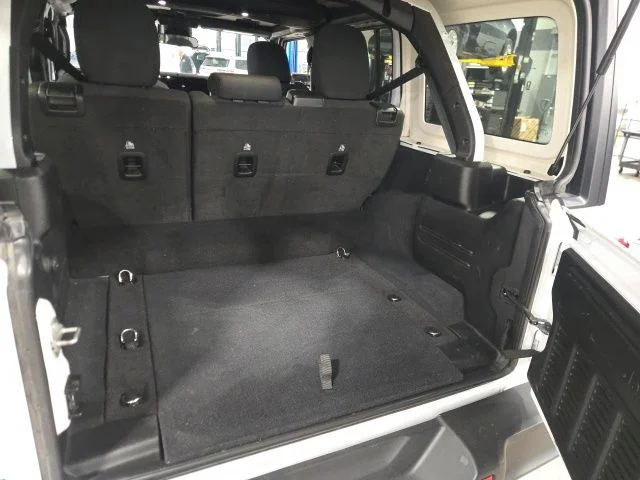 Used 2024 White Jeep Rubicon 4xe image 11