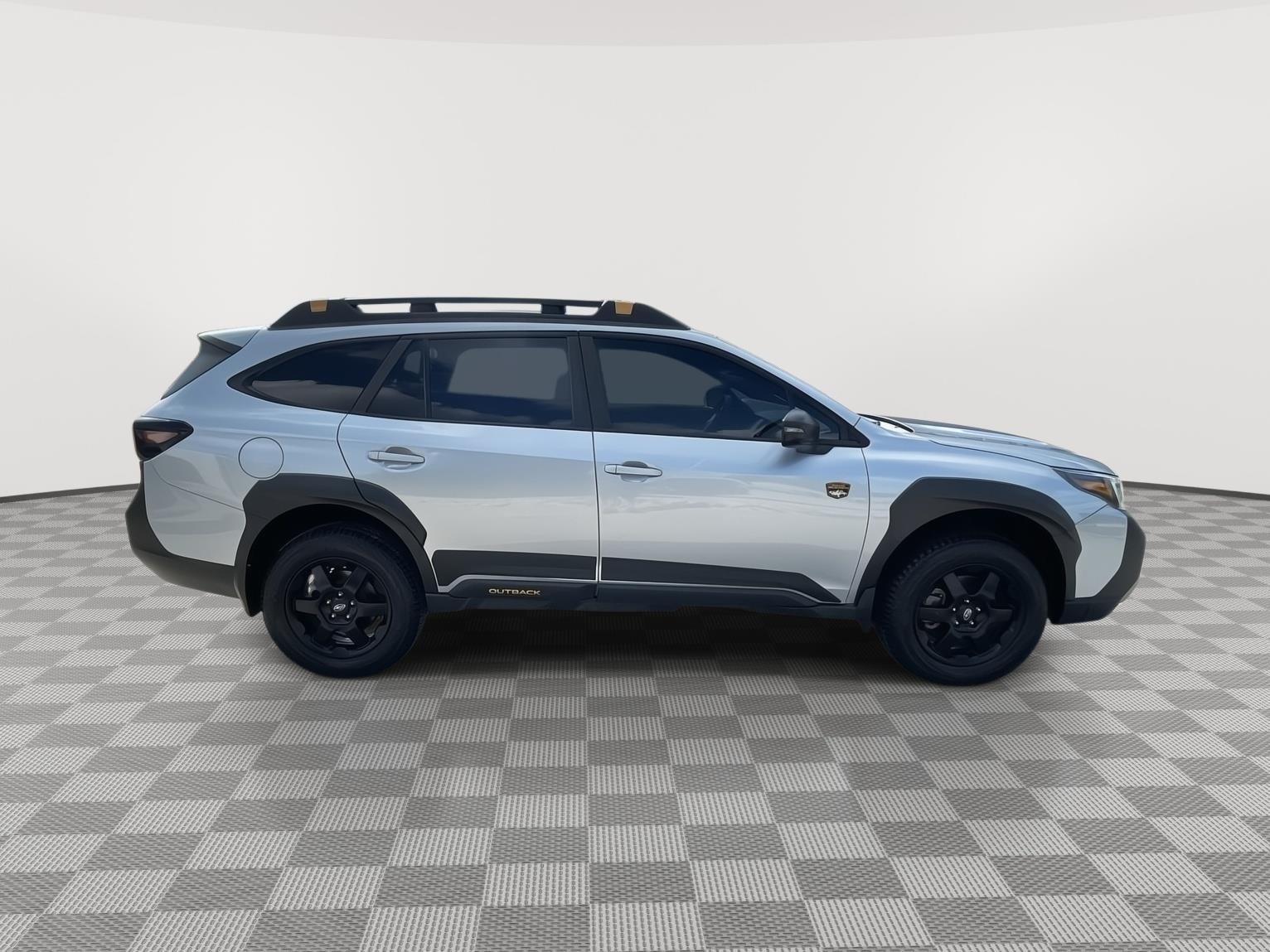 Used 2022 Ice Silver Metallic Subaru Wilderness image 16