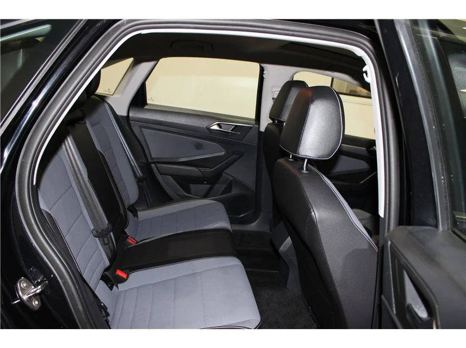 2025 Volkswagen Jetta SE - Photo 20