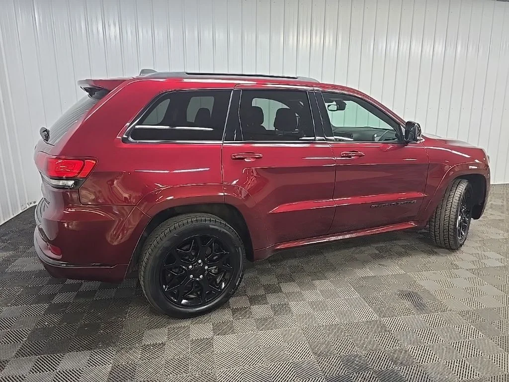 Used 2021 Red Jeep Limited X image 3