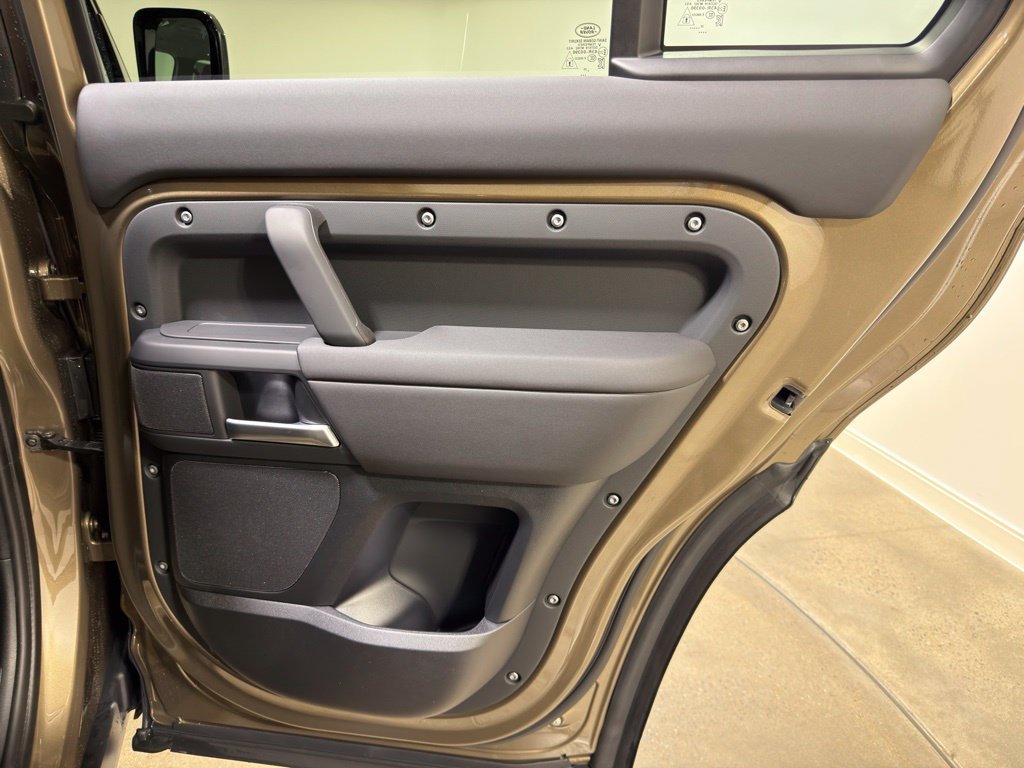Used 2026 Gondwana Stone Metallic Land Rover S image 26