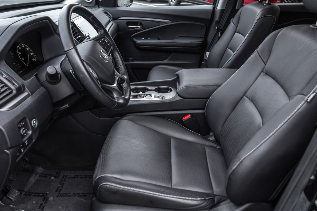 Used 2024 Black Honda RTL image 13