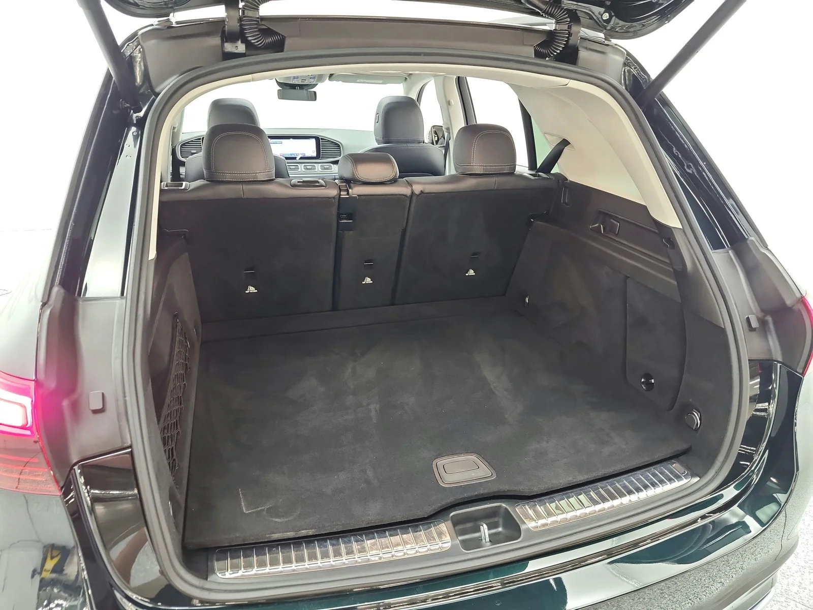Used 2024 Emerald Green Metallic Mercedes-Benz GLE 350 4MATIC® SUV image 22