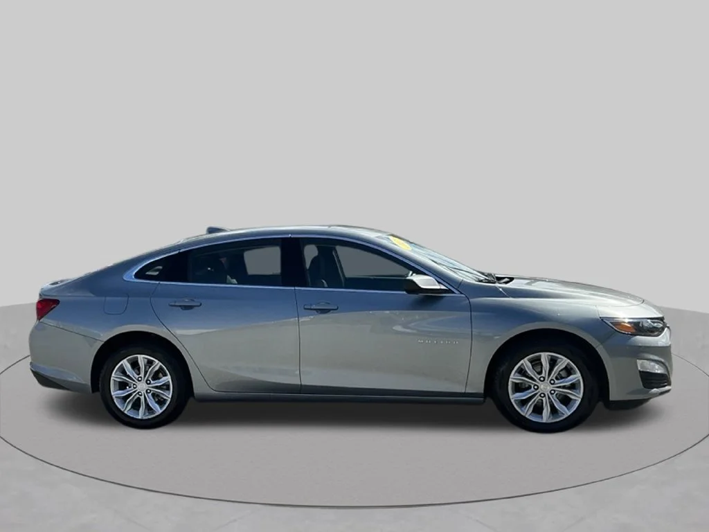 Used 2024 Gray Chevrolet LT image 8