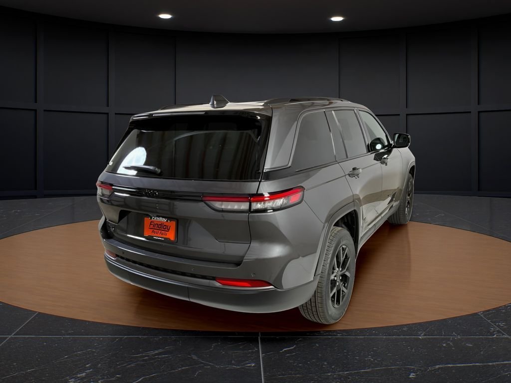 New 2026 Baltic Gray Metallic Clear-Coat Exterior Paint Jeep Altitude image 7