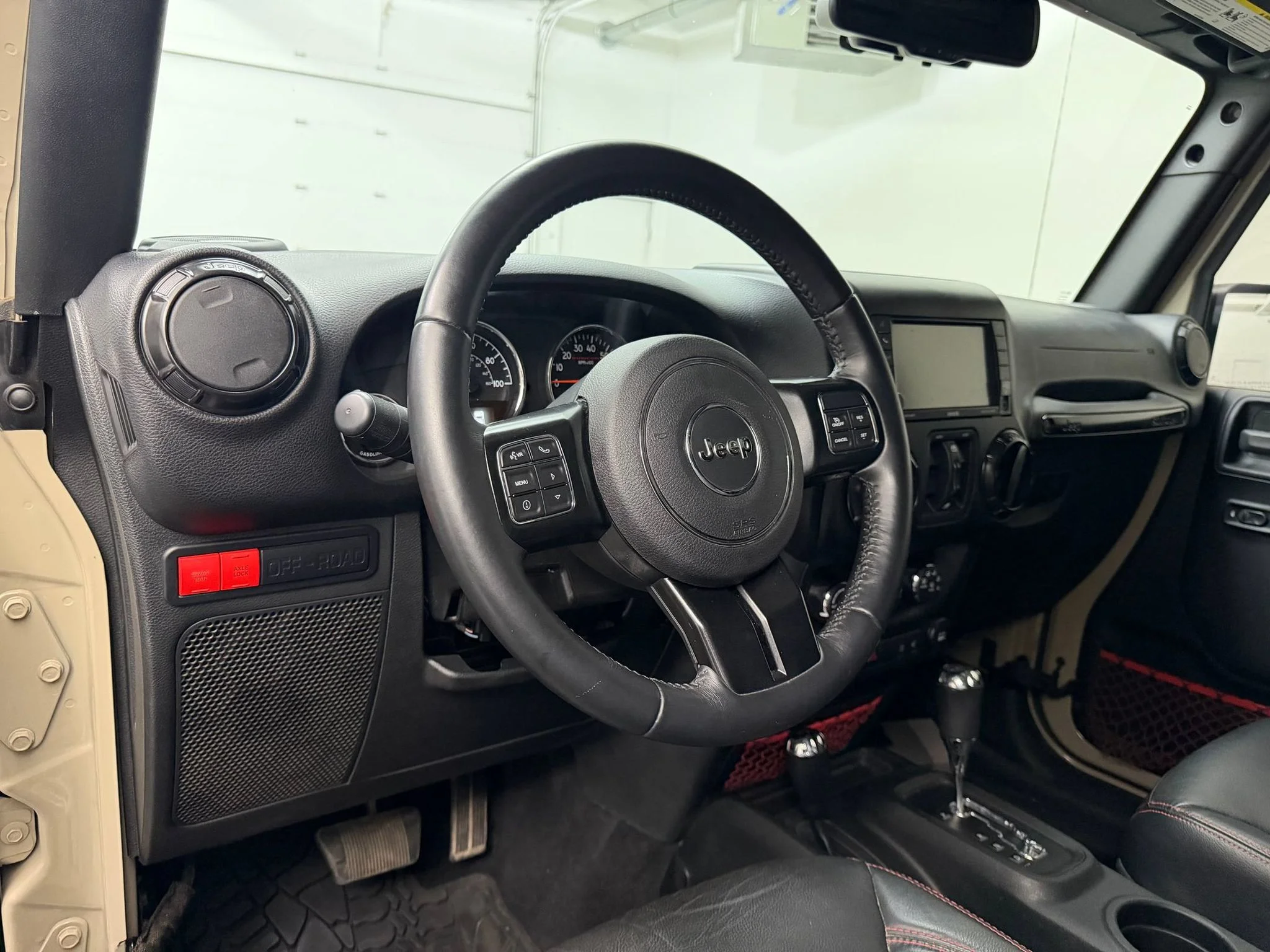 Used 2017 Gobi Clearcoat Jeep Rubicon Recon image 4