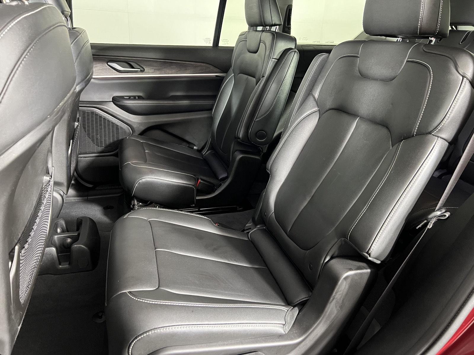 Used 2023 Velvet Red Pearlcoat Jeep Limited image 16
