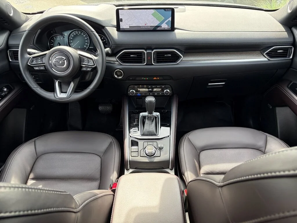 Used 2024  Mazda Signature AWD at Top of the Line. Turbo! Finance a image 15