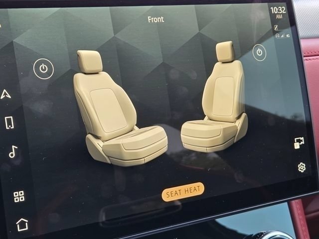 2022 Jaguar F-Pace SVR - Photo 11