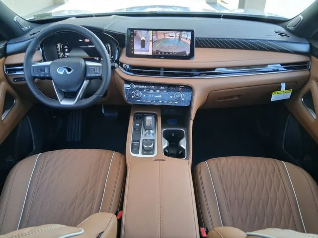 New 2027 2T RAD WHT INFINITI Autograph AWD image 10