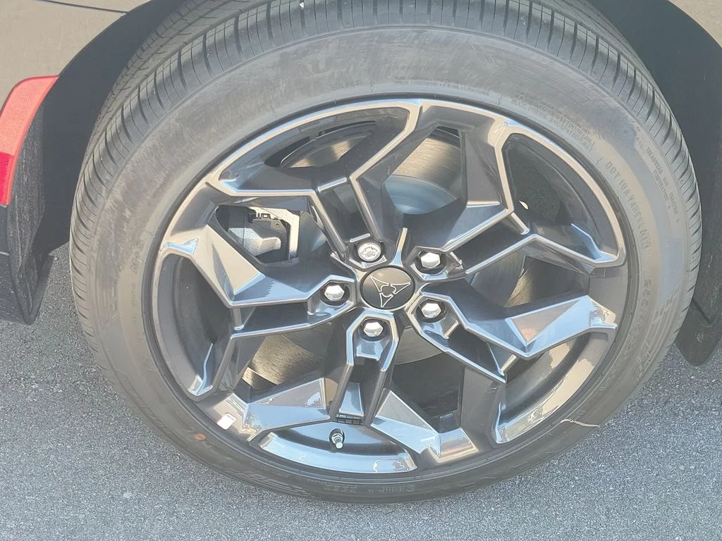 New 2027 Black Dodge R/T image 4