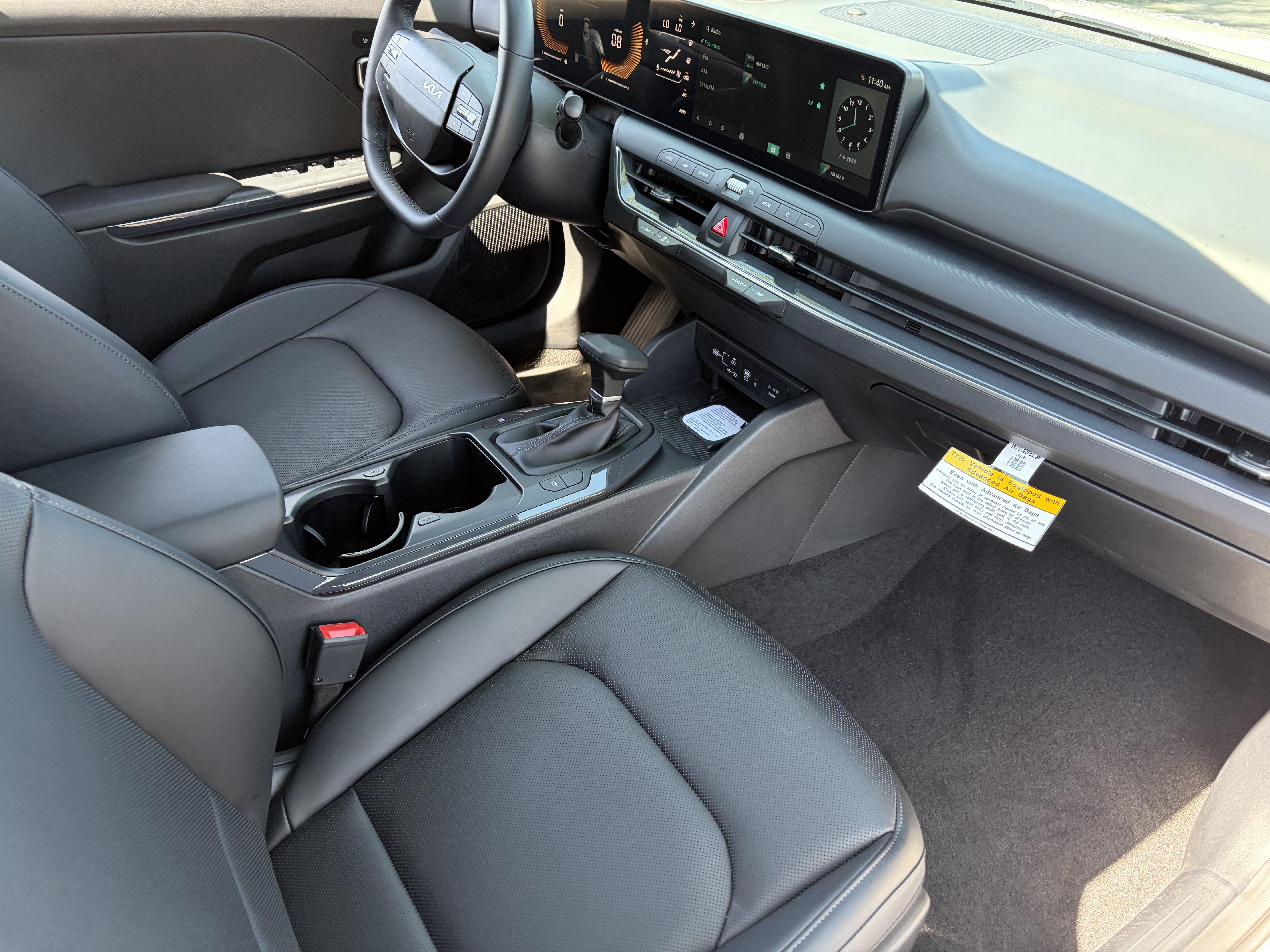 New 2026 Snow White Pearl Kia EX image 10