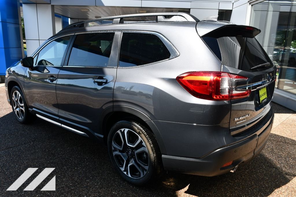 Used 2026 Gray Subaru Limited image 4