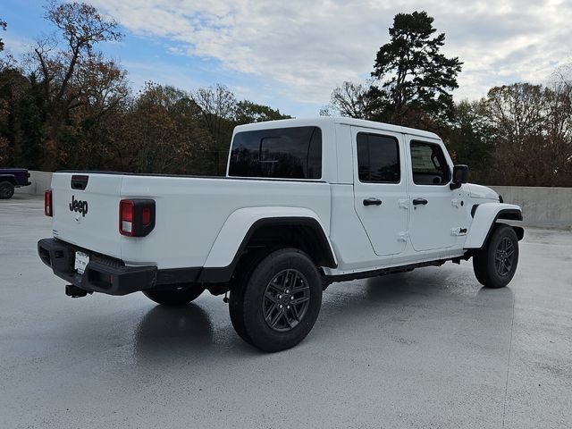New 2026 Bright White Clear-Coat Exterior Paint Jeep Sport S image 3