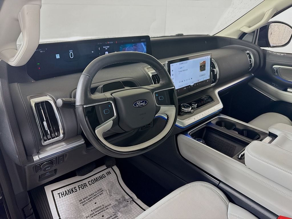 Used 2025 Agate Black Metallic Ford Platinum image 14