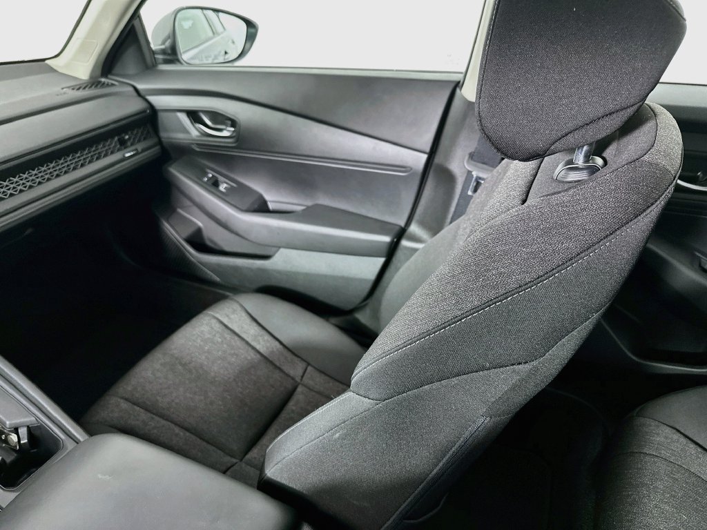 Used 2024  Honda LX image 21