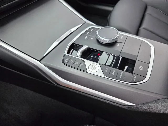 2025 BMW 2 Series 230i - Photo 37