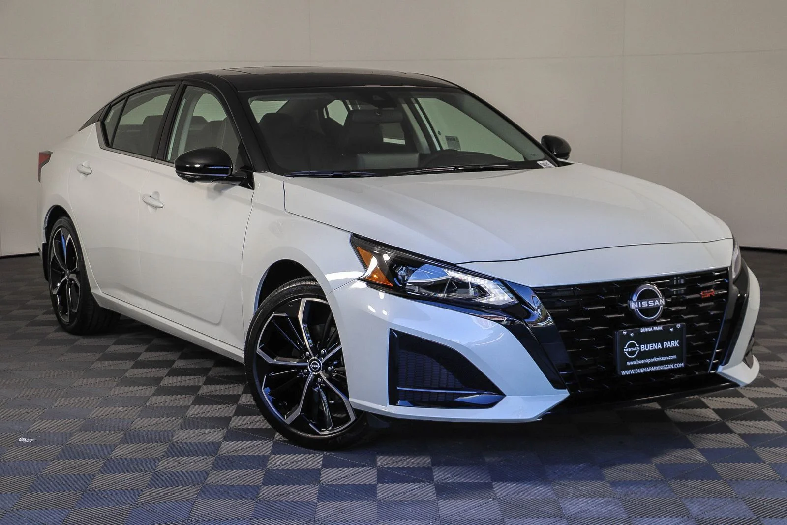 New 2026 Pearl White TriCoat / Super Black Two-tone Nissan SR image 1