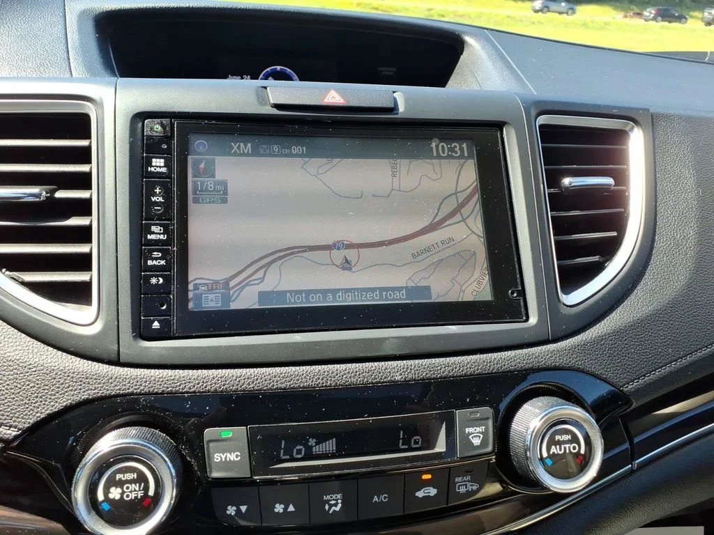Used 2016 White Honda Touring image 40