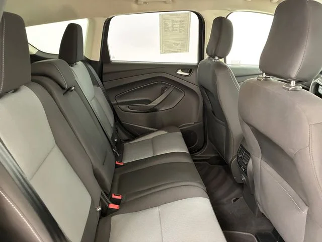 Used 2018 Gray Ford SE image 16