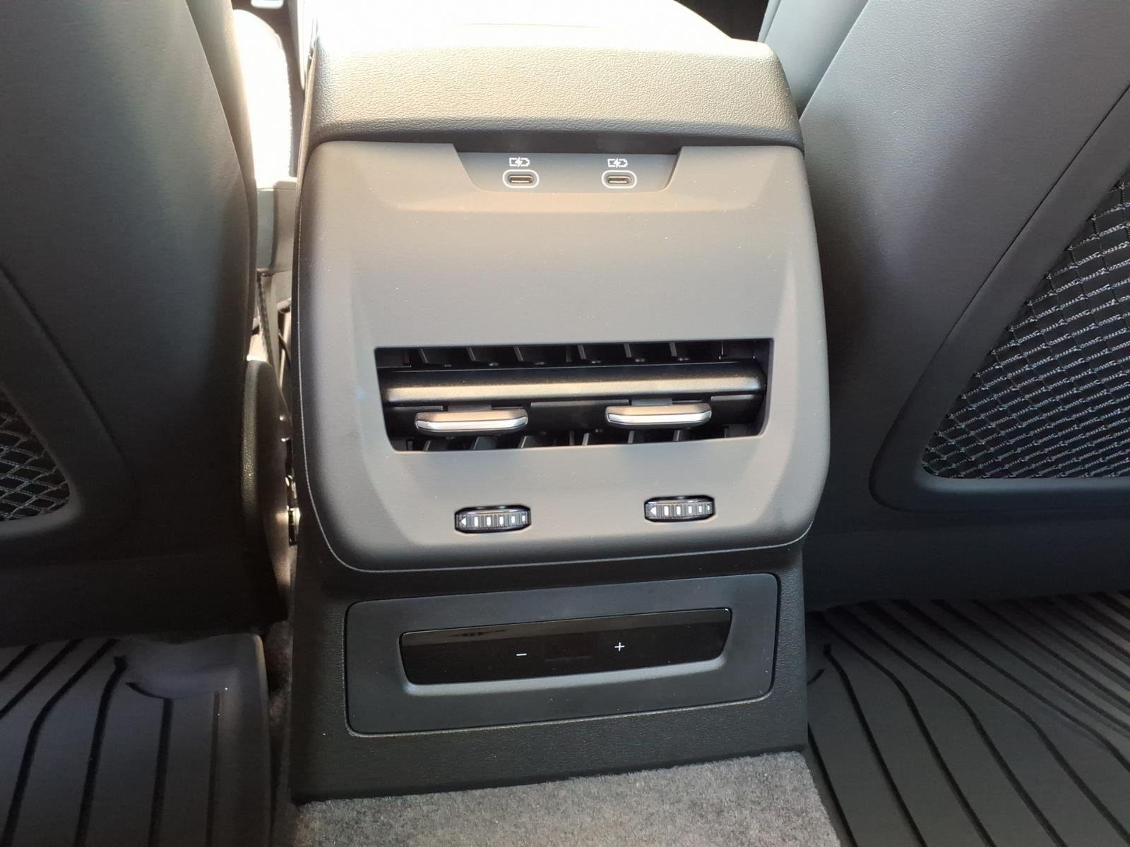 New 2026 Glacier White Metallic Audi Premium Plus image 17