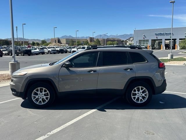 Used 2017 Jeep Cherokee Sport with VIN 1C4PJMAB8HW564023 for sale in South Jordan, UT