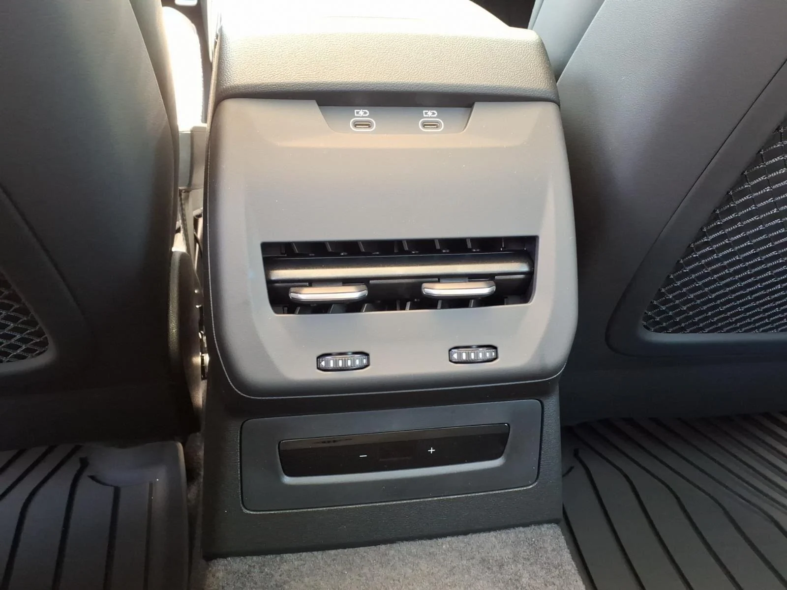 New 2026 Glacier White Metallic Audi Premium Plus image 17