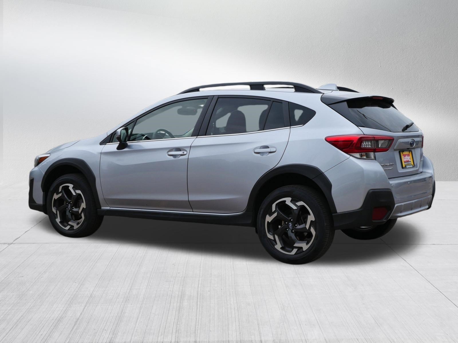 Used 2023 Ice Silver Metallic Subaru Limited image 5