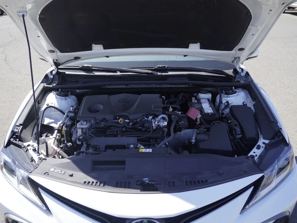 Used 2023 White Toyota LE image 5