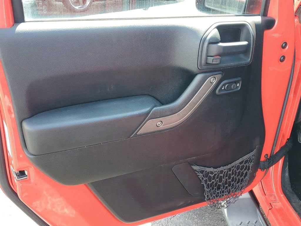 2013 Jeep Wrangler Unlimited Sport - Photo 16
