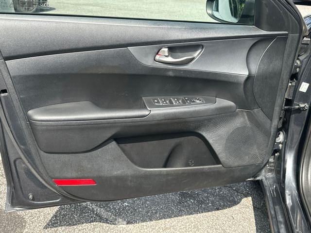 Used 2021 Gray Kia LXS image 10