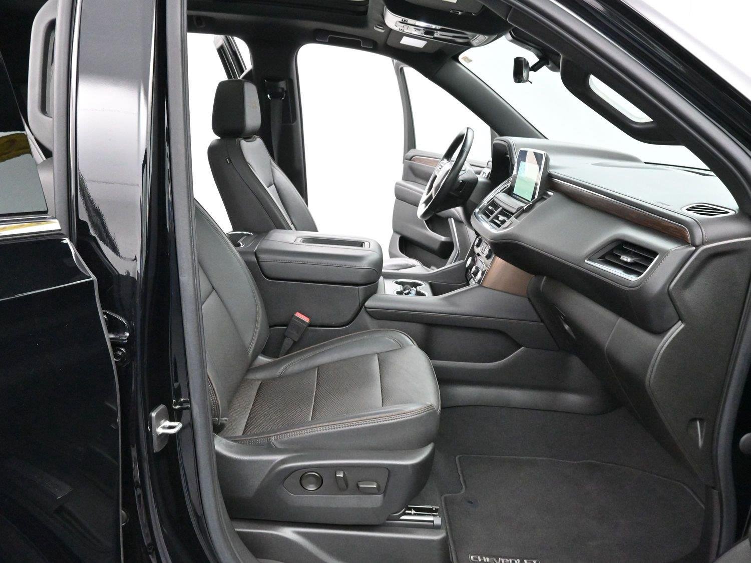 Used 2022 Black Chevrolet High Country image 36
