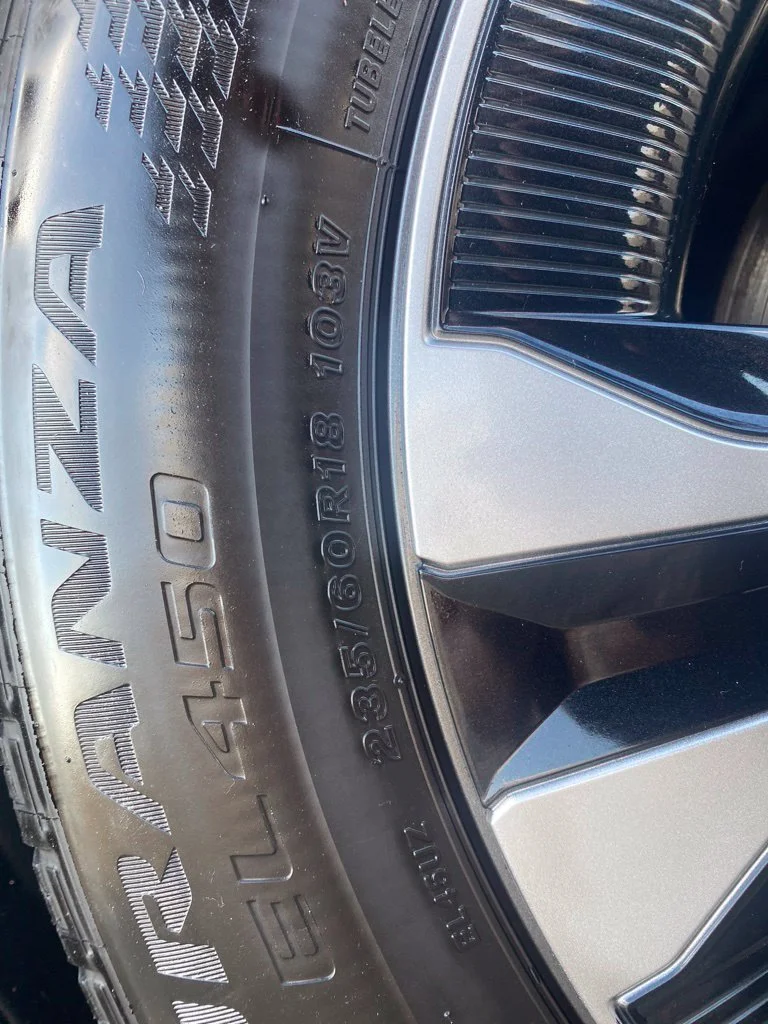 Used 2025 Silver Toyota XLE image 40