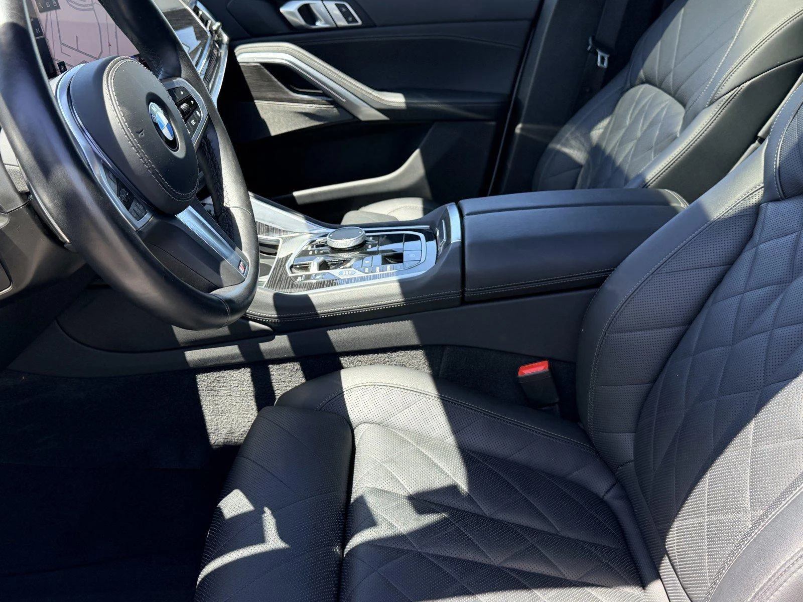 Used 2025  BMW xDrive40i image 20