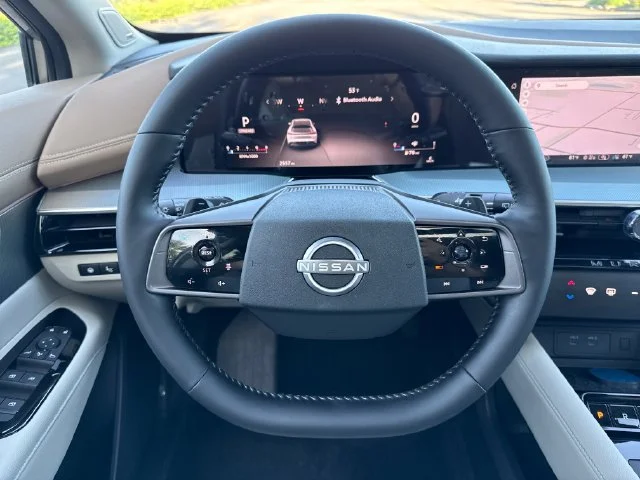 New 2026 Champagne Silver Metallic Nissan Platinum image 20