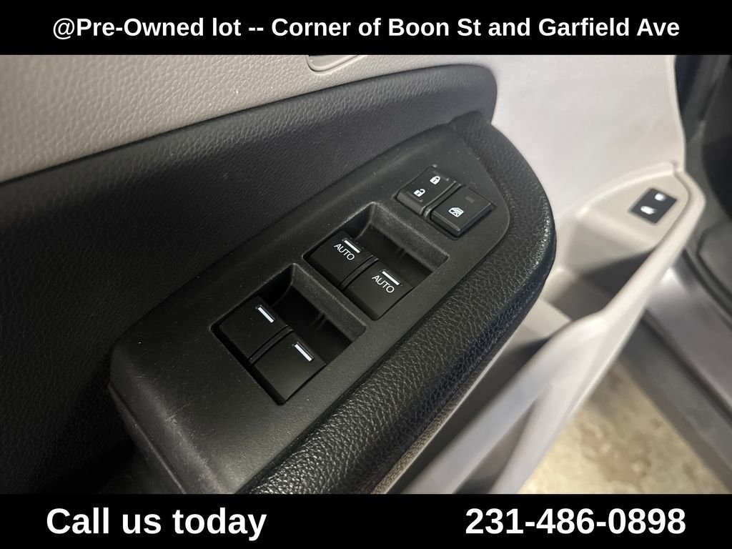 Used 2016  Honda EX-L image 15