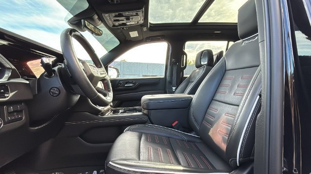 2025 GMC Yukon AT4 Ultimate - Photo 21