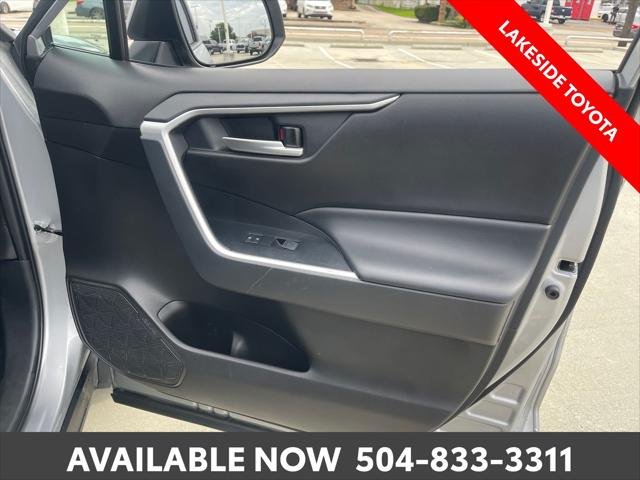 Certified Used 2025 SILVER SKY METALLIC Toyota  image 19