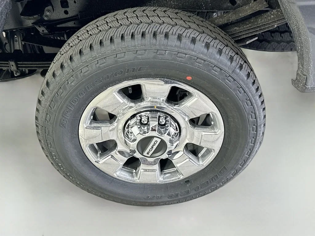 New 2026 Carbonized Gray Metallic Ford F-250® Lariat® image 33