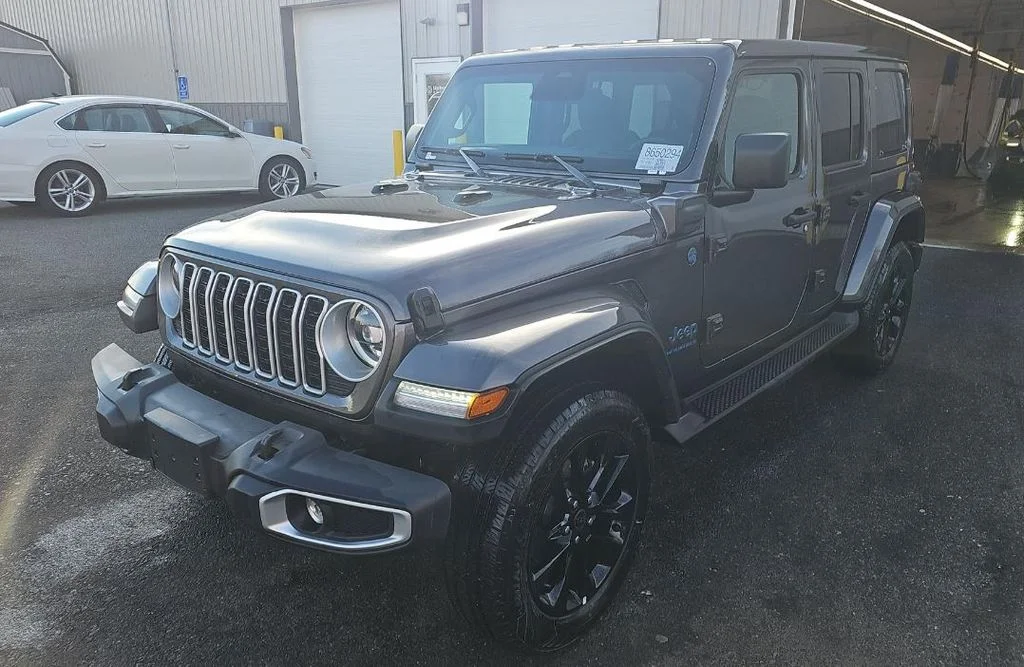 2025 Jeep Wrangler 4xe Sahara 4XE's photo